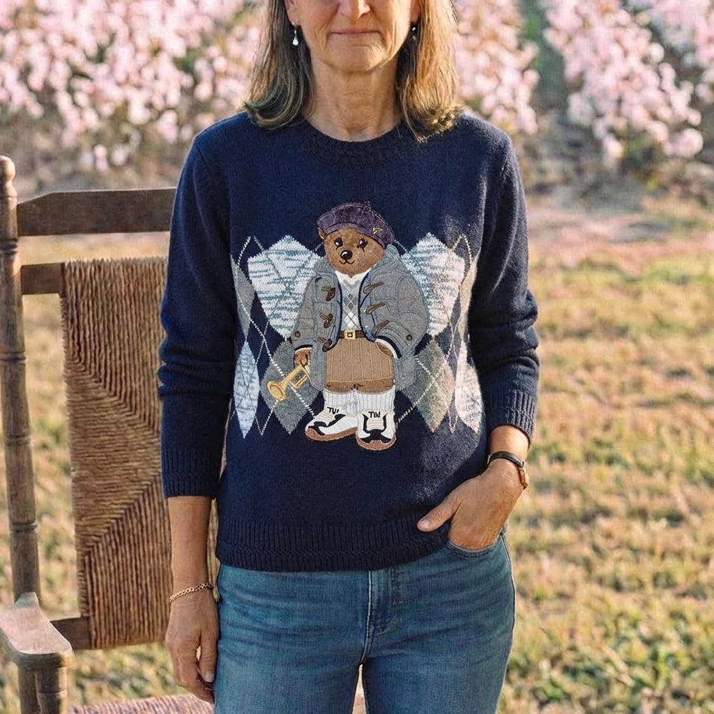 Navy blue (diamond-shaped horned bear sweater)